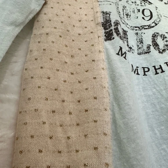 |Sold|  🌔HP🌖  •We The Free• long sleeve - Picture 5 of 7